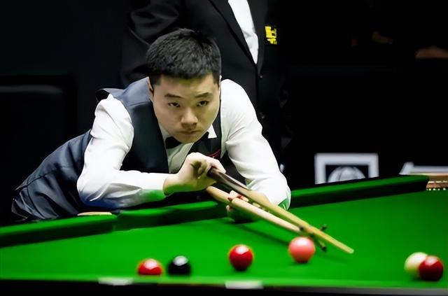 西甲半场：莫雷诺、科斯塔破门，比利亚雷亚尔1-1马略卡